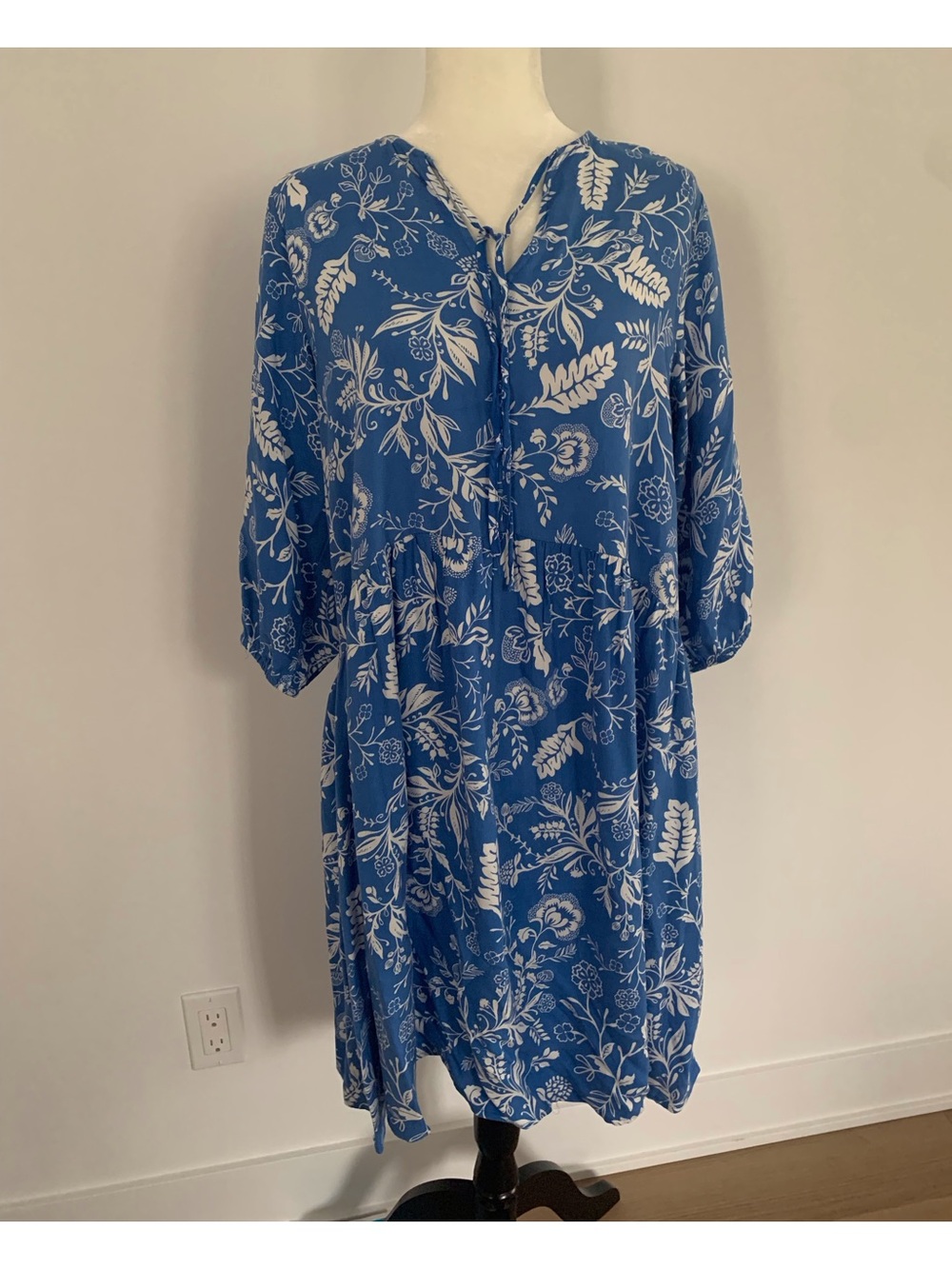 Blue Floral Tie-Neck Midi Dress